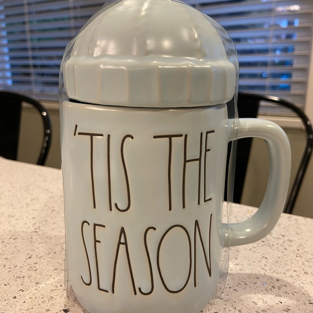 Rae Dunn ‘Tis The Season To Be Freezin’ Mug & Topper Set